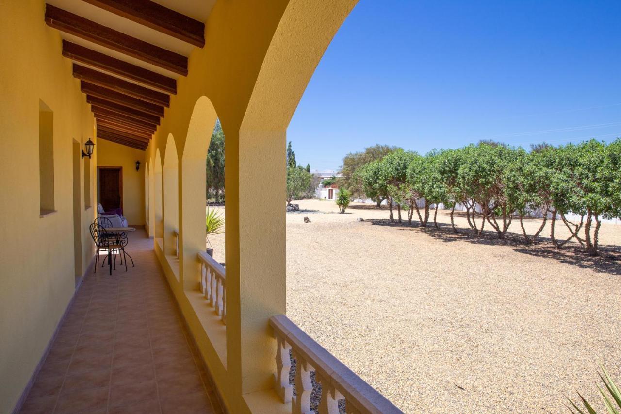 Villa Mariana Алмерия Екстериор снимка