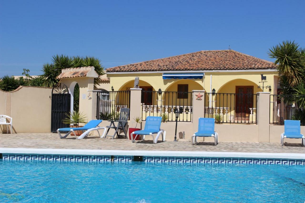 Villa Mariana Алмерия Екстериор снимка